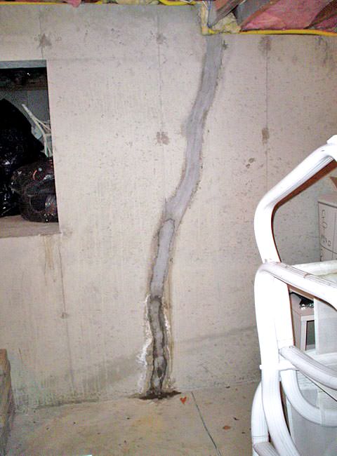 Marvelous Basement Crack Repair Michigan Part - 12: Leaking Wall Crack; Failed Crack Repair: Failed Do It Yourself Wall Crack Seal Found ...